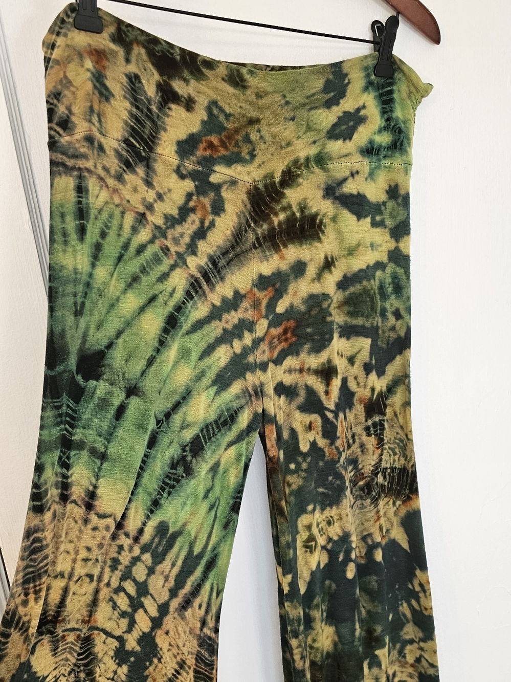 Jayli Tie Dye Wide Leg Pants - Picture 11 of 15